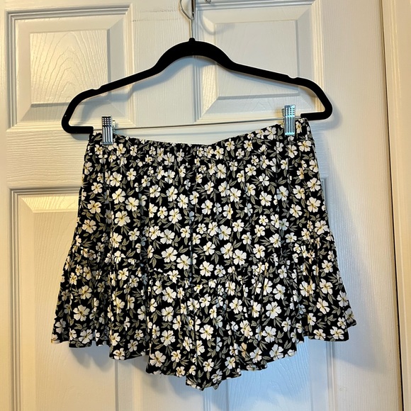 Forever 21 Floral Skirt w/ Built-In Shorts BNWT - Picture 13 of 13